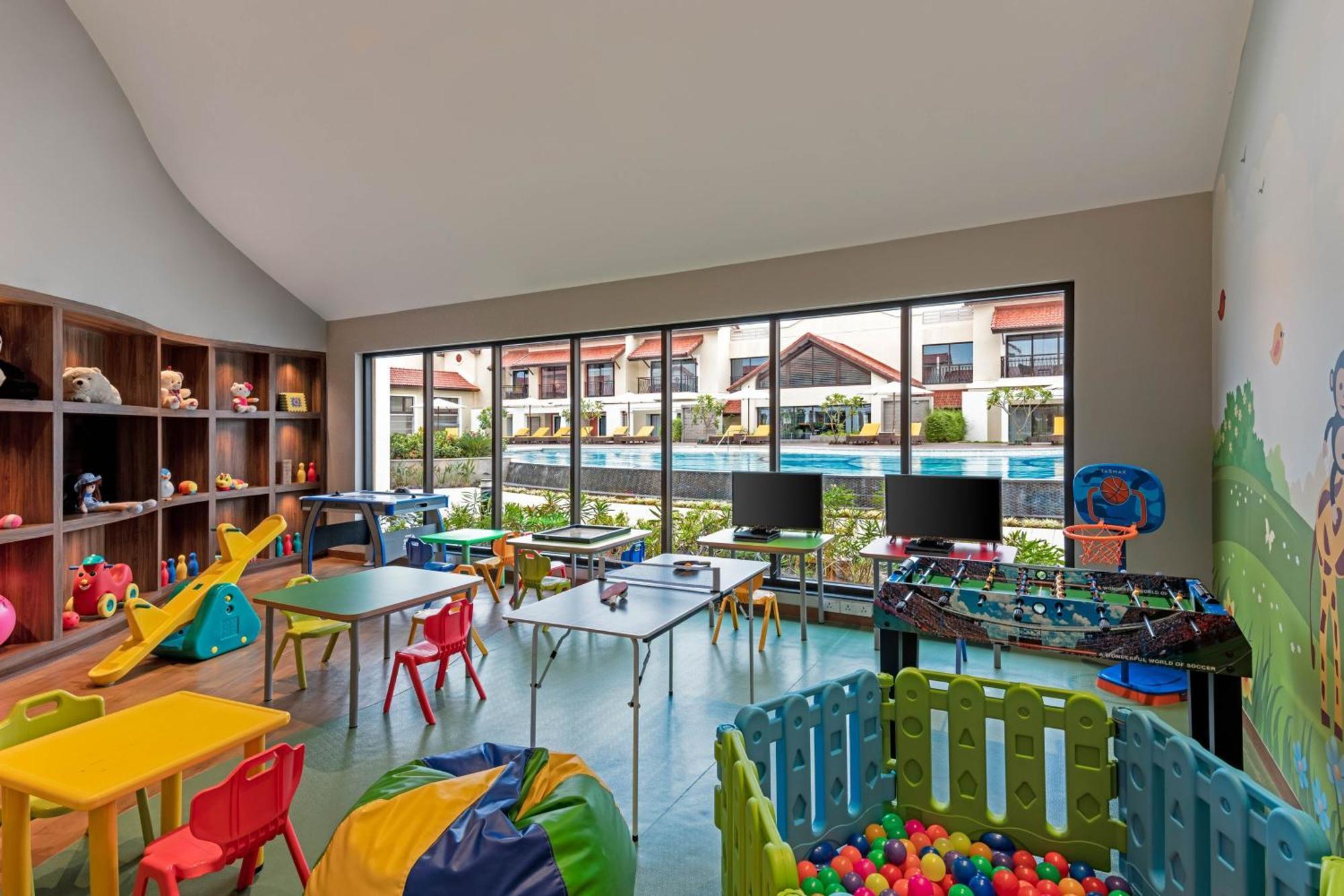 Fairfield By Marriott Goa Benaulim Hotel Buitenkant foto
